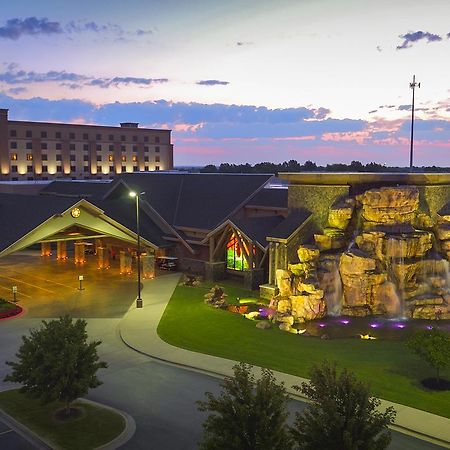 Cherokee Casino West Siloam Springs Resort Exteriör bild