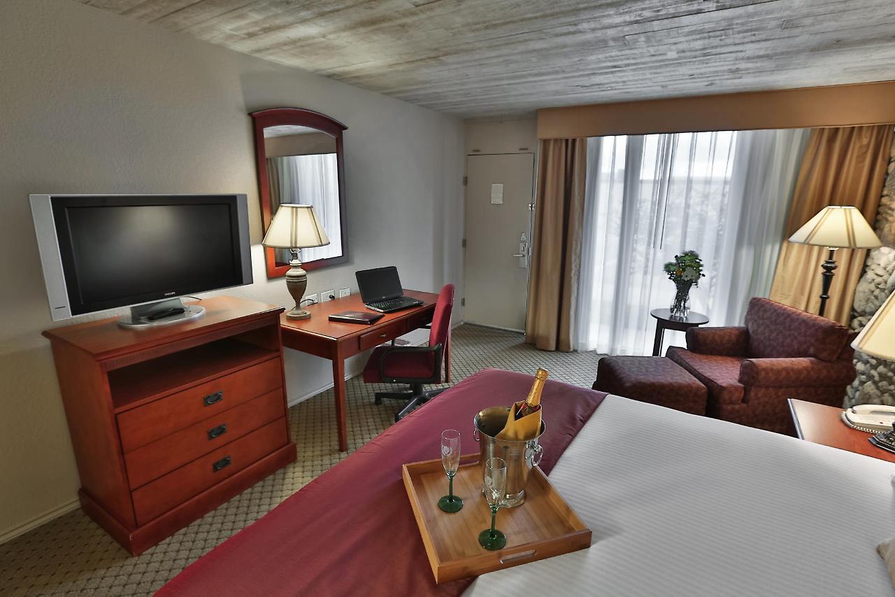 Cherokee Casino West Siloam Springs Resort Exteriör bild