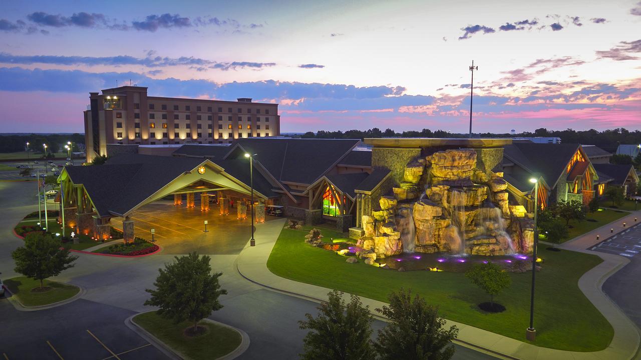 Cherokee Casino West Siloam Springs Resort Exteriör bild