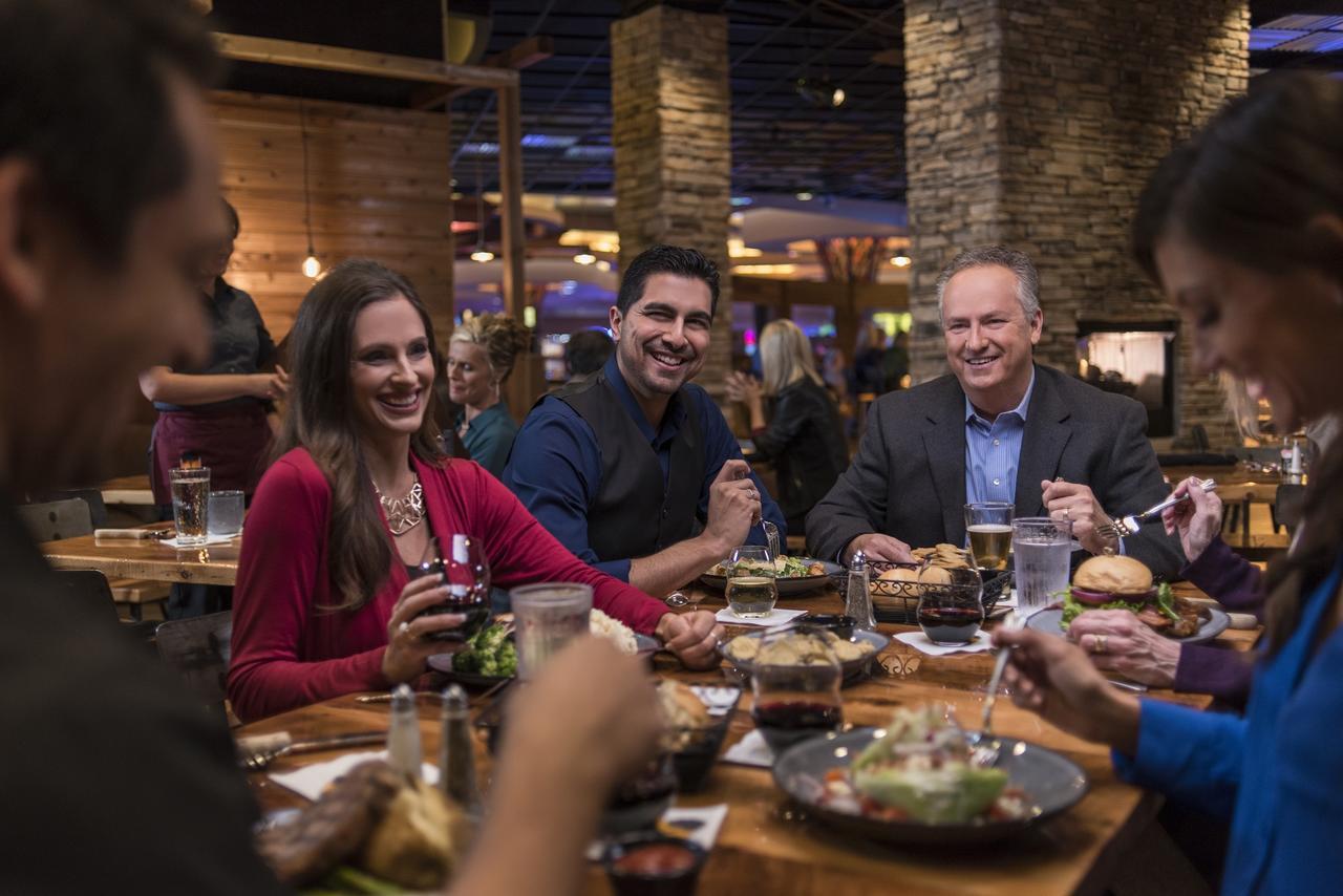 Cherokee Casino West Siloam Springs Resort Exteriör bild
